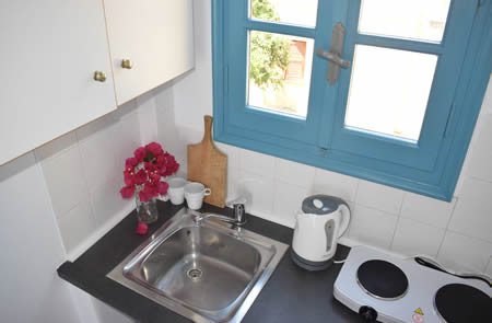 Kalimera Studios & Apartments