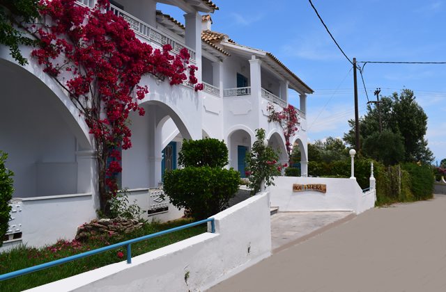 Kalimera Studios & Apartments